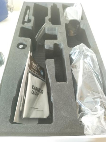 Nuevo, usado 3 veces, vendo por exceso de material. Imagen muy nítida, retícula FFP MRAD, clicks de torretas 10