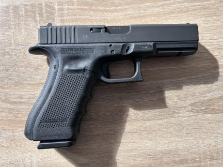 Hola, vendo mi Glock 17 gen 4 con maletin, dos cargadores y todo lo que veía en la caja vaya…
La cambio 02