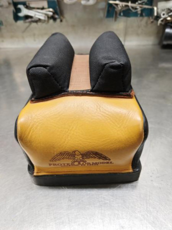 Buenas compañeros, pues estoy buscando un saquete trasero tipo Seb neo, orejas altas y de 25mm de separación 32