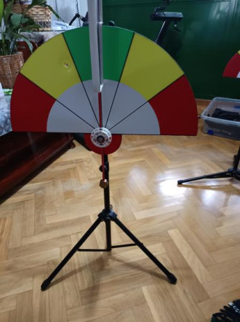 Vendo veletas realizadas por el gran tirador Mariano Garcia Falcon.La grande con un tiro realizada en 01