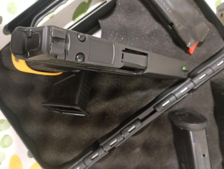 Se vende pistola Sig Sauer P 365 X Macro con tres cargadores y dos fundas  de kydex hechas por empresa 00