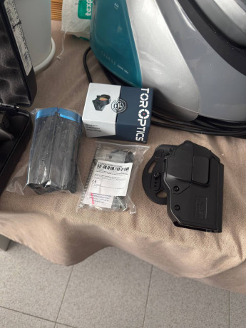 Vendo Sig Sauer P320 Xfive Legión comprada en el 2024, varios extras, aguja percutora original sig sauer, 01