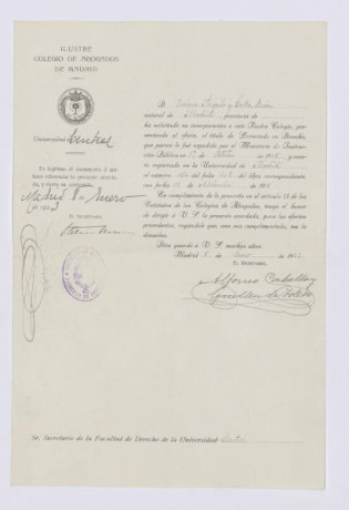  EN RECUERDO Y HOMENAJE A LOS QUE YA NO ESTÁN. 

Si pones en  GOOGLE    PASAPORTES EN LA MEMORIA   da 102