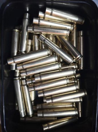 200 Vainas inertes, con un solo uso, del calibre 3006
Limpias y pulidas. 80€

128 vainas inertes, con 121