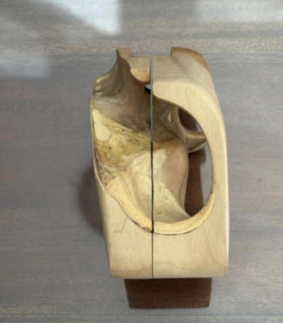 Se ofrece una Hammerli 150 con repuestos mecanismos, todo como nuevo. Tiene muchos años sin usar guardada, 12