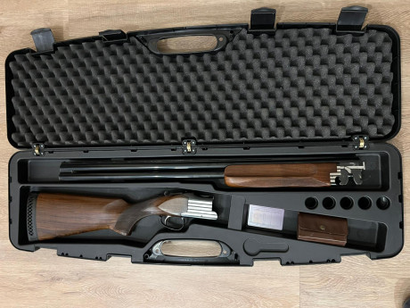 Hola buenas, un amigo vende su escopeta de plato. Se encuentra en Peralta (Navarra), pero se envía si 00