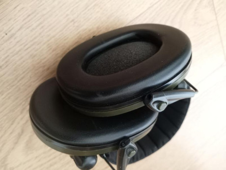 PROTECTOR AUDITIVO ELECTRÓNICO - MIL-TEC
Funciona con 4 pilas AAA

20€ envio incluido 00