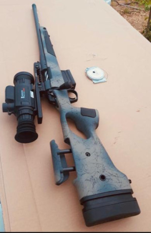 Vendo este magnifico rifle Bergara b14 Wilderness thumbhole carbon en estado de reestreno.Comprado el 02