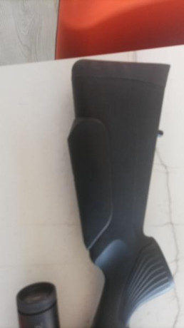 Lo dicho vendo este Tikka nuevo 20 disparos en galeria
precio 1100€ portes aparte 01