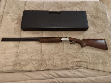 Buenas, vendo escopeta Beretta 682 trap, cañón de 76cm, 2 y 1 estrellas fijas. La escopeta se encuentra 01