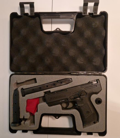 9 mm PAK, estado IMPECABLE, sólo probada, arma muy dificil de conseguir en España, , en maletin de ABS 02