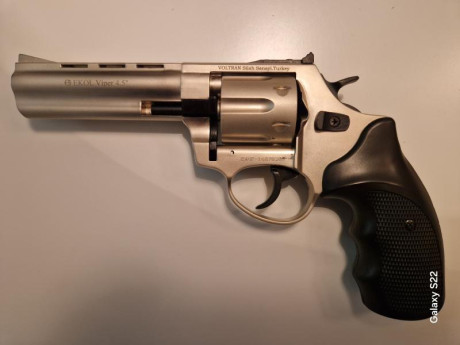 Calibre 380/ 9 mm, estado IMPECABLE, al igual que la Zoraki 925, solo probada y dificil de encontrar en 00