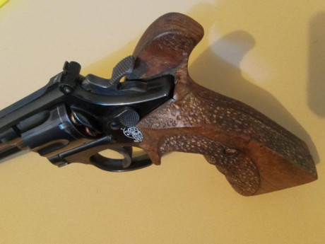 Se vende revolver Smith & Wesson K32 modelo 16-4 cal 32 H&R (usa 32 SW wadcutter)

Martillo, gatillo 111