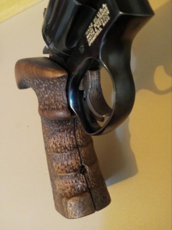 Se vende revolver Smith & Wesson K32 modelo 16-4 cal 32 H&R (usa 32 SW wadcutter)

Martillo, gatillo 110