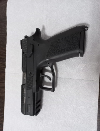      ***ÚLTIMA REBAJA, NUEVO PRECIO 1400 €***   

De nuevo en venta pistola CZ P07 calibre 9MM., con kit 32