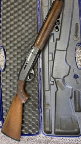 Se vende escopeta Breda Echo del 12, en buen estado, sistema inercial Benelli fiable al 100%, no falla 01