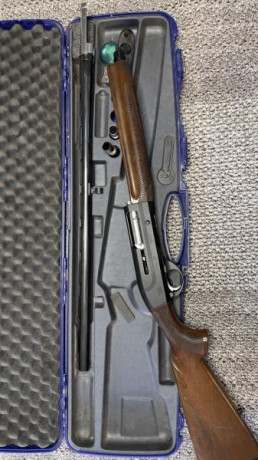Se vende escopeta Breda Echo del 12, en buen estado, sistema inercial Benelli fiable al 100%, no falla 20