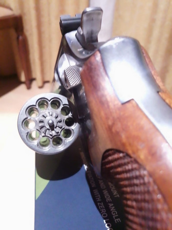  IMG-20251228-WA0007.jpg  IMG-20251228-WA0007.jpg Vendo revolver Smith wesson 617 de 4 pulgadas de diez 01