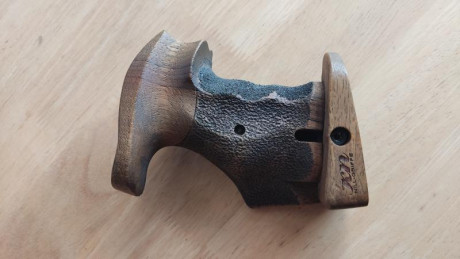 Vendo revolver Smith WESSON 686 Plus(7 disparos) 5".
Preparado para Fuego Central, disparador a 1.080 31