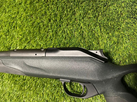 Vendo rifle Blaser modelo R8 success calibre 270 winchester short magnum. Comprado en 2021 solo usado 01