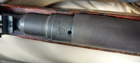 Un rifle historico y evocador como pocos y que conserva el marcaje imperial pues la mayoria fueron borrados 00