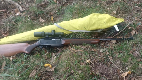 Pongo a la venta este rifle por tener otro y no usarlo su estado es aceptable para los años que tiene 02