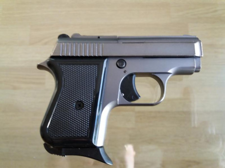 8 mm, inscrita en libro de coleccionista, IMPECABLE estado, 65 euros, portes, si los hubiera, por cuenta 01