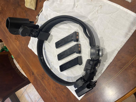 Buenos días, vendo CZ 75 SP-01 SHADOW.
Afinada por Godoy, para ipsc. Habrá disparado sobre 5000 disparos.
La 02