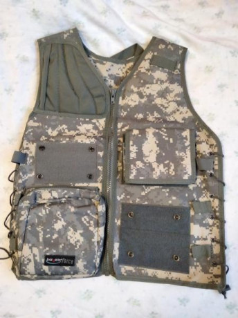 Hola, vendo un chaleco de la marca Barbarjc Force , nuevo a estrenar , talla S-M , yo uso una XL -XXL 20