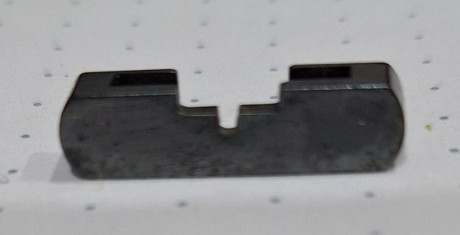  Winchester UBERTI 1873 SPORTING CARBINE, 45 Long Colt 19" 

Guiado en D, pocos tiros, estado excelente 21