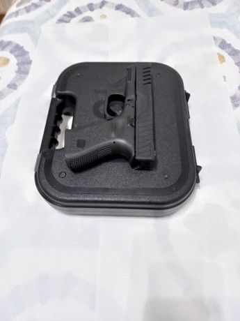 Vendo Glock 19 gen 3, en un estado excelente tanto de funcionamiento como estético, prácticamente seminueva, 11