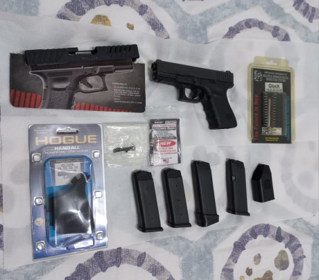 Vendo Glock 19 gen 3, en un estado excelente tanto de funcionamiento como estético, prácticamente seminueva, 00