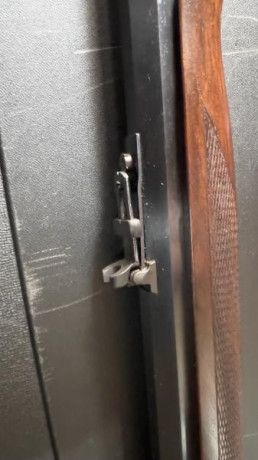 Se vende réplica italiana Chiappa del mítico rifle Sharps de calibre 45-70 con cañón pesado octogonal 12