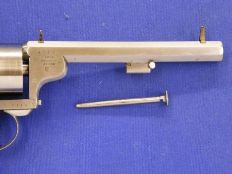 Voy a colocar unas fotos de un arma larga alemana de llave de mecha del siglo XVI. 32