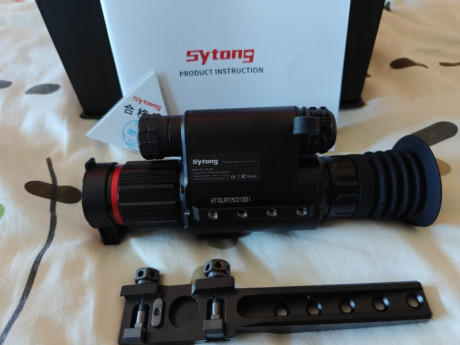 Buenos días se vende visor nocturno con medidor de distancia y calculadora balística.lleva incorporados 00