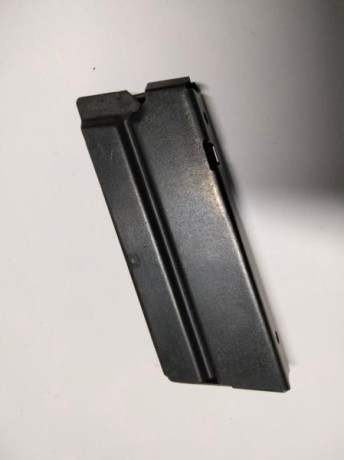 Hola, pongo a la venta unos cargadores de pistola y carabina del calibre 22 LR 130