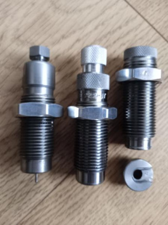 Vendo Set DIES 222rem LEE

45€ envió incluido 01