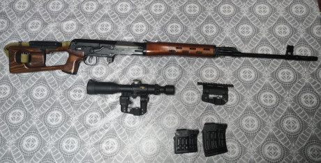 Pongo a la venta un Izhmash Tigre en el calibre original 7.62x54R. Es la versión con acabados en madera, 00