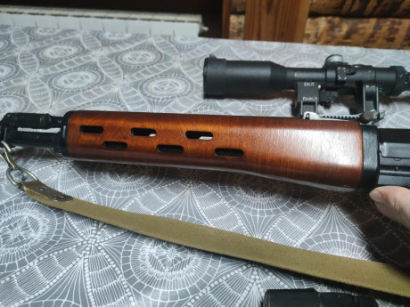 Pongo a la venta un Izhmash Tigre en el calibre original 7.62x54R. Es la versión con acabados en madera, 22