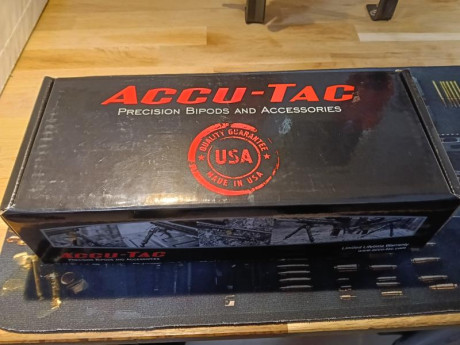 Pongo a la venta bípode accu-tac br-4 g2
Con accesorio tanto para carril arca como para picantinni
Precion 10