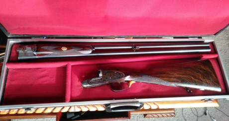 Paralela HJBA Arrizabalaga en Calibre 12/70.

Año de fabricación 1942 (Ñ). Sistema CINCO CIERRES (Patentado). 40