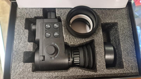 Hola se vende Pack compuesto por:
Monocular Cyclops 335
Visor acoplable PULSAR FOWARD FN455S
Visor nocturno 30