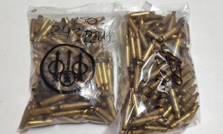 Vendo 300 vainas del 243 Remington de primer tiro 
Lote de 150 vainas 45€, por sueltas a 0,35€ 00