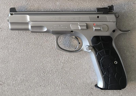 Hola
Vendo impecable cz 75 B , con su caja original, con kit Kadet 2 del 22lr. Modificada a solo simple 01