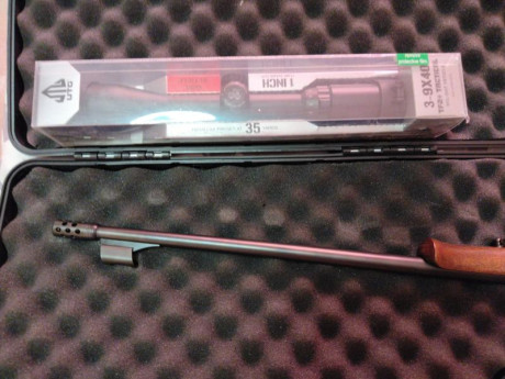 Se vende Carabina CZ 457 Training.
Calibre 22lr.
Con culata de madera de haya lacada. 
Correa y difusor 00