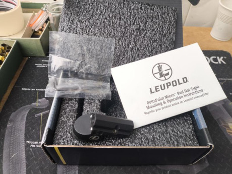 Vendo casi sin uso, por un proyecto que quería y al final no lo llevé adelante, visor Leupold micro de 02