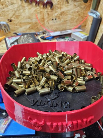 Buenas, vendo alimentador de puntas y vainas
Fabricados en 3d

Alimentador de puntas capacidad para unas 01