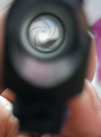 Pongo a disposición de trato una pistola p.beretta 92 fs modelo bronze en calibre 9 mm parabellum guiada 12