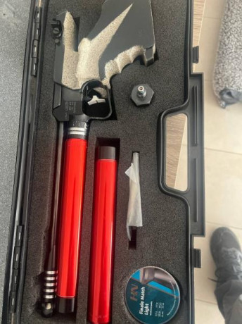 Se vende Pardini K2s, botellas caducadas, por lo demás perfecta sin pérdidas y tira genial, cacha morini 01