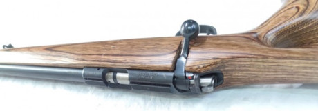 Vendo carabina CZ 455 Thumbole del 22lr.
La compré de segunda mano, así que ni idea de cuantos disparos 01